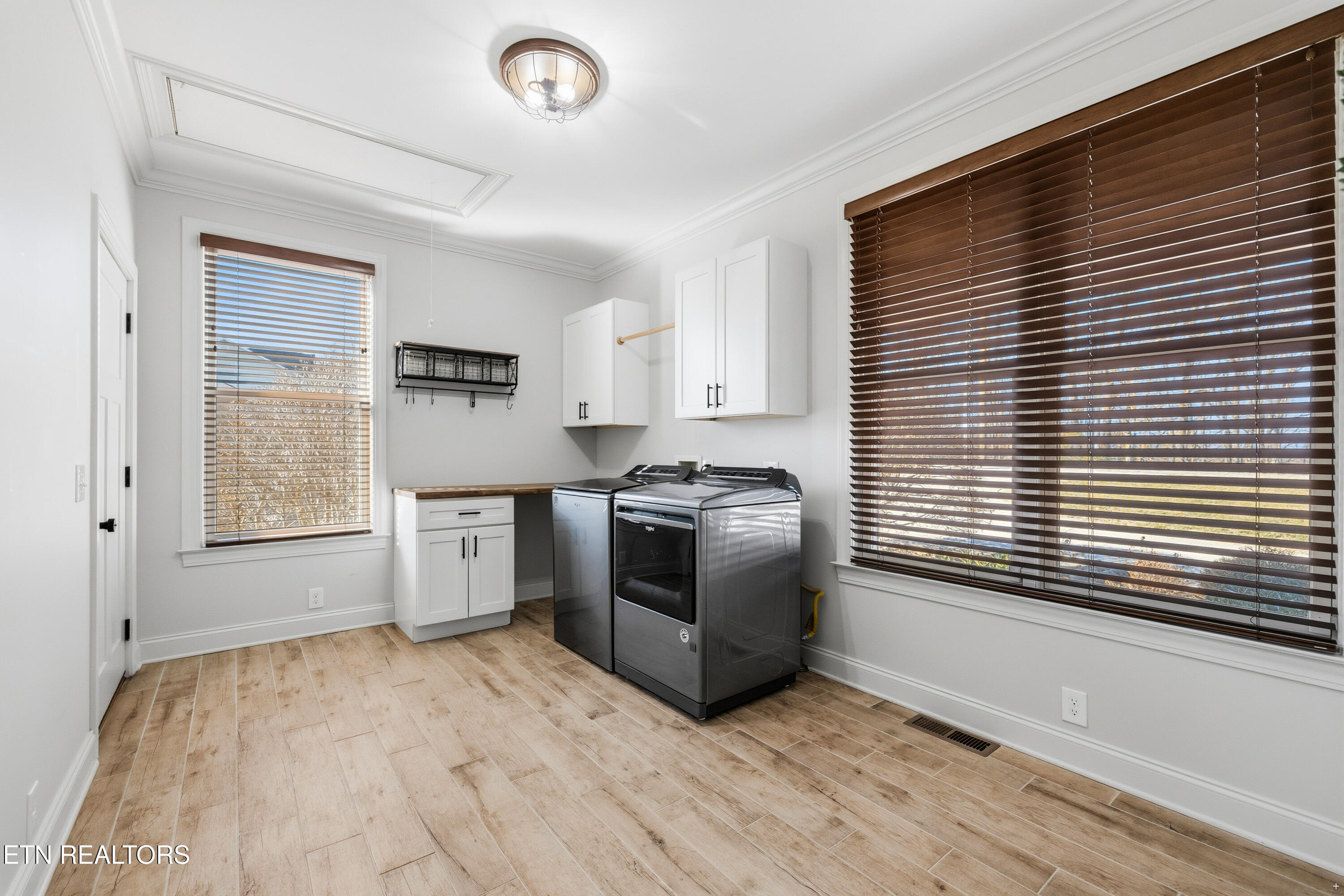 239 Sequoyah Road Andersonville, TN 37705 - Photo 9 of 49 Large Pantry & Laundry