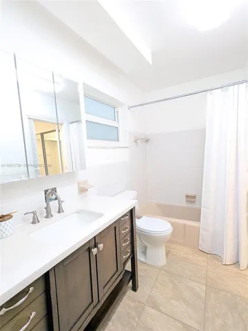 $1,650 | 330 Southeast 2nd Street, Unit 102E, Hallandale Beach, FL 33009