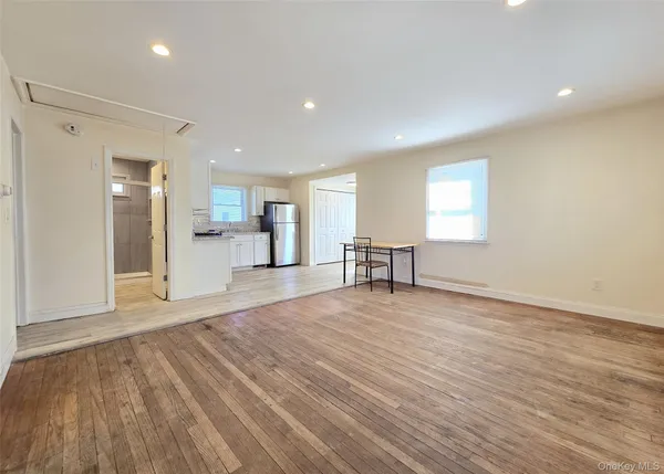 $499,999 | 393 McConnell Avenue, Bayport, NY 11705