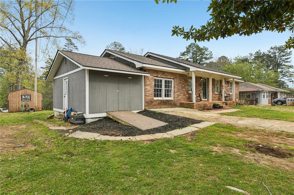 8165 Laurel Drive Southwest Covington, GA 30014 - Photo 2 of 18