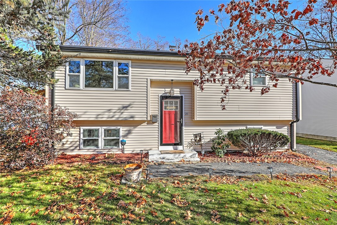 25 Riverside Avenue Johnston, RI 02919 - Photo 1 of 32 Gallery Image 1