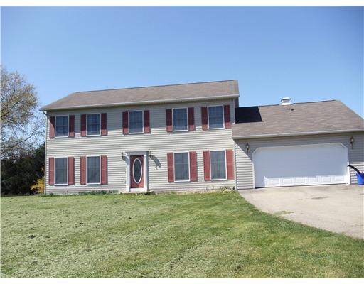 118 Smith Road Sarver, PA 16055 - Photo 1 of 10 Exterior Front. VERY NICE,18 YEARS YOUNG, VINYL-SIDED COLONIAL PERCHED ON LEVEL 1.18 ACRE IN BUFFALO TWP, BUTLER CTY.