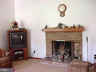 216 Petticoat Bridge Road Columbus, NJ 08022 - Photo 4 of 6