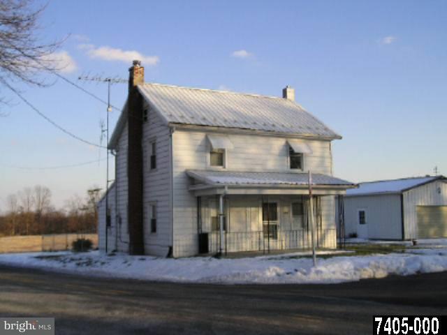 898 Ridge Road Gettysburg, PA 17325 - Photo 2 of 5