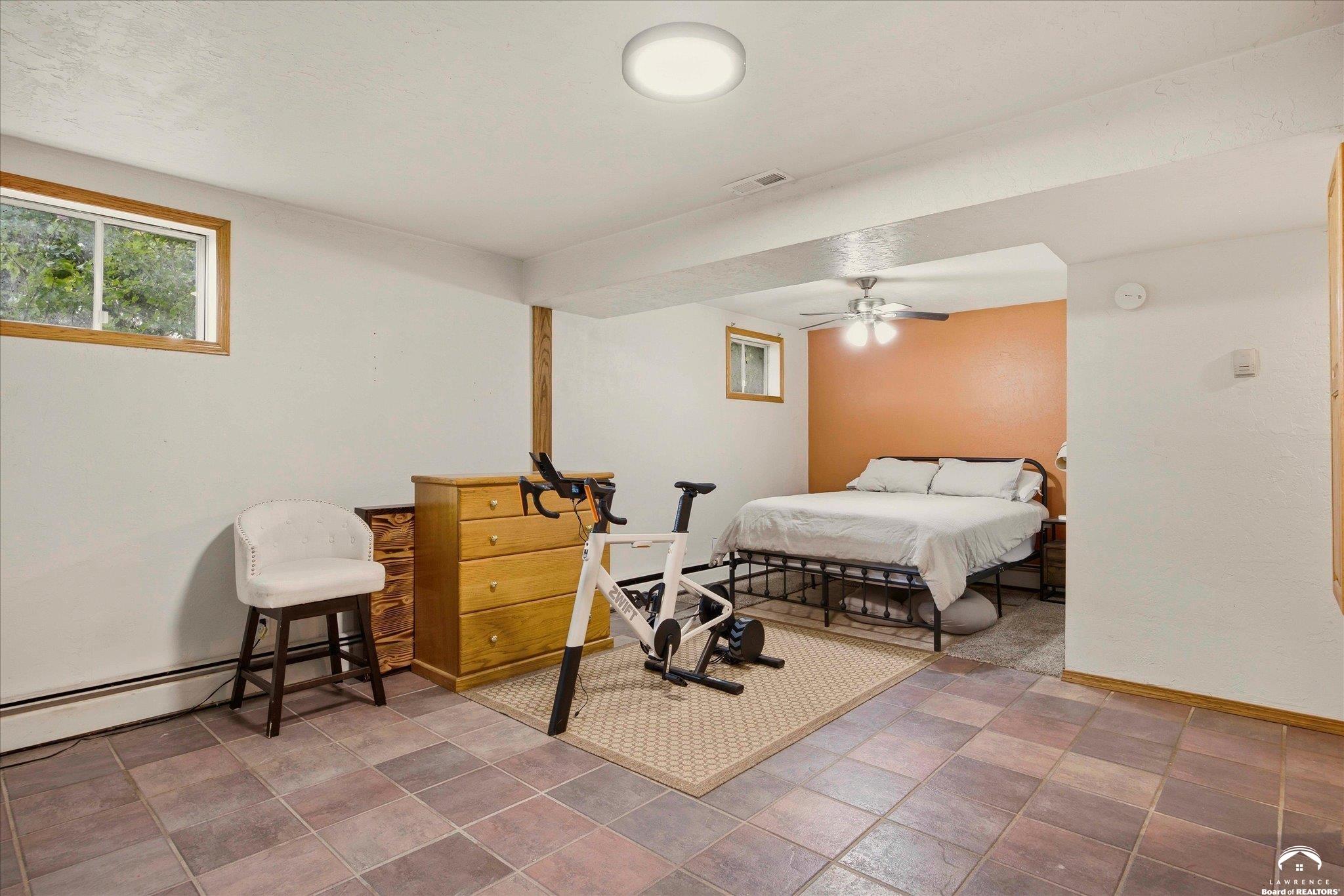 978 East 1587th Road Lawrence, KS 66046 - Photo 21 of 48 Gallery Image 21