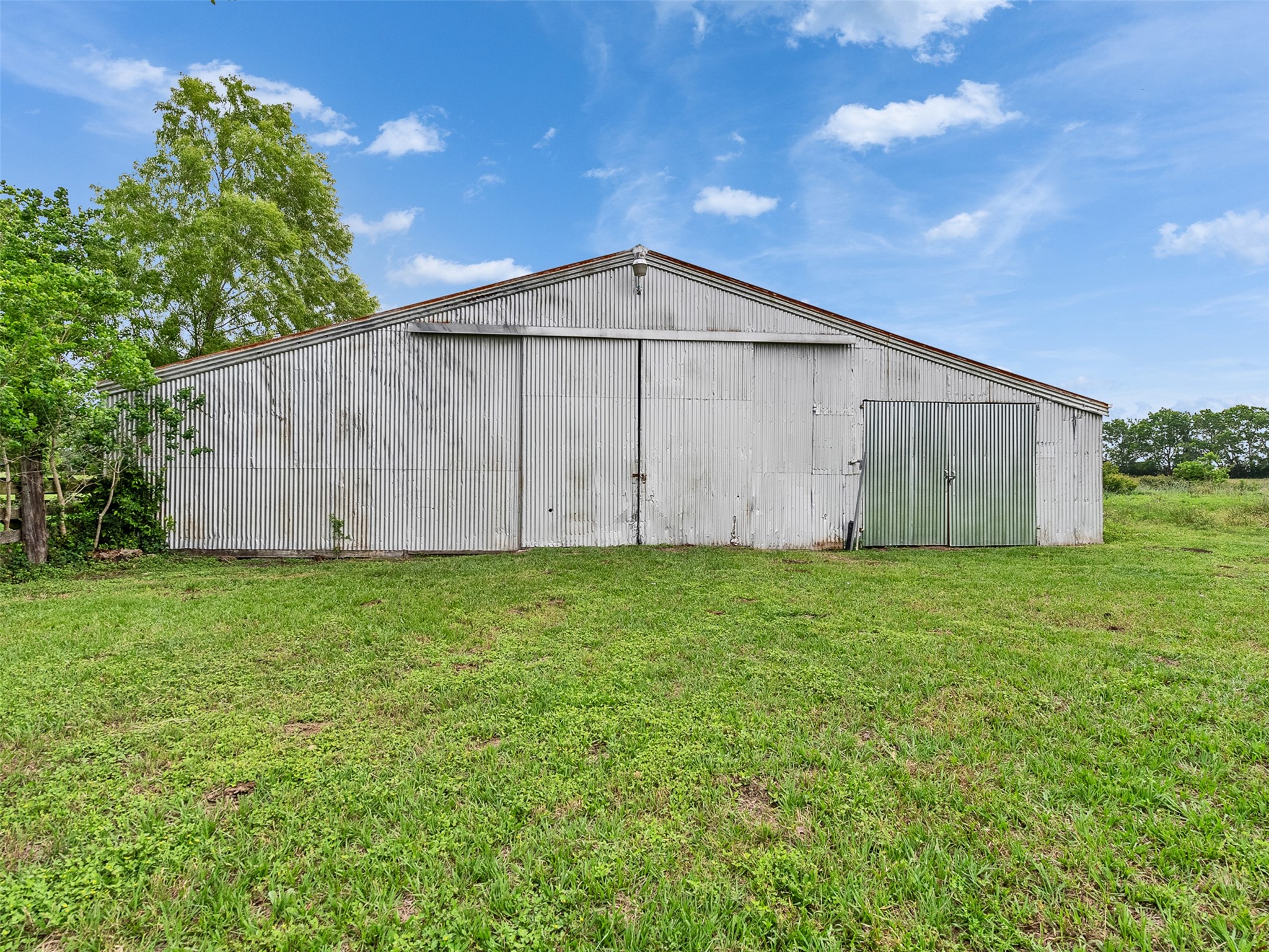 2100 Pine Knoll Road Bay City, TX 77414 - Photo 4 of 28