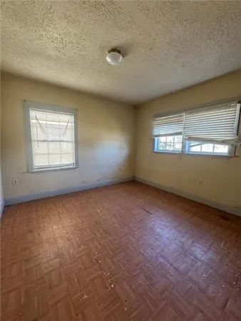 $1,000 | 3232 Claire Avenue, Gretna, LA 70053