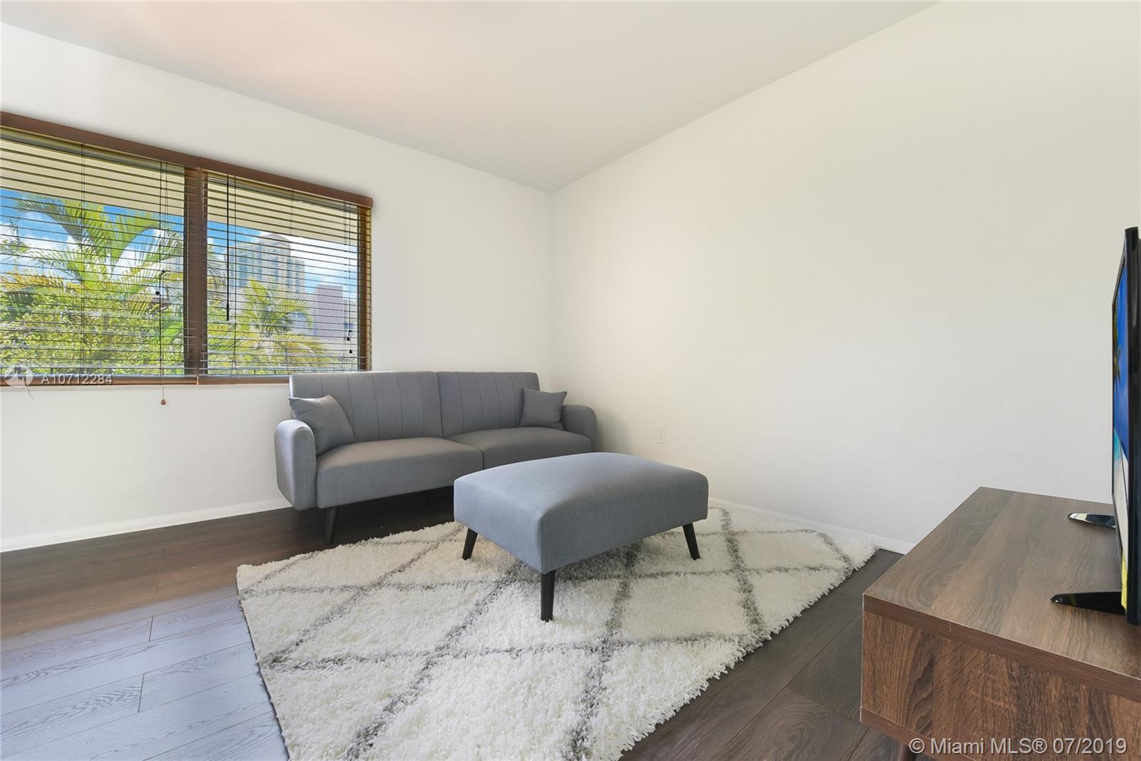 345 Michigan Avenue, Unit 17 Miami Beach, FL 33139 - Photo 5 of 11