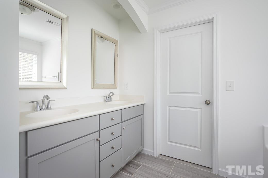116 Red Robin Road Durham, NC 27703 - Photo 8 of 11 Gallery Image 8