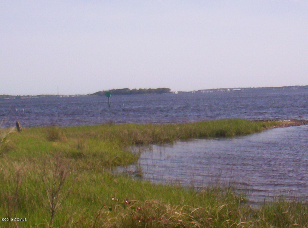 271 Buster Road Swansboro, NC 28584 - Photo 1 of 6 Waterfront