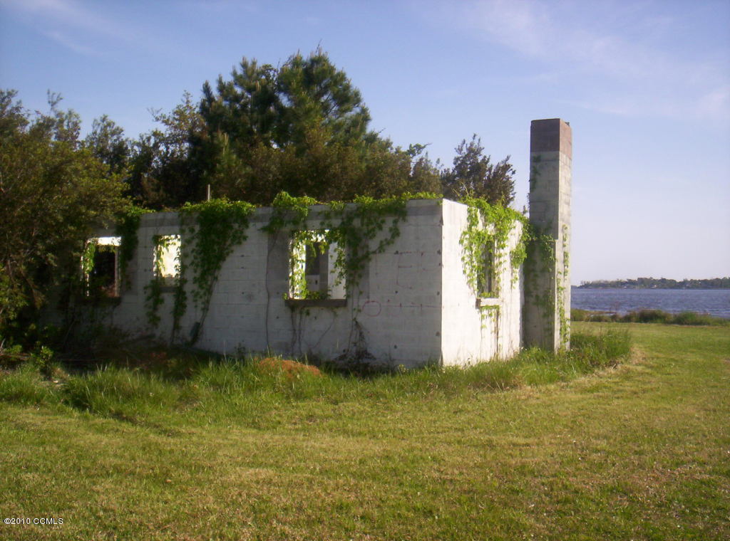271 Buster Road Swansboro, NC 28584 - Photo 3 of 6 Remains of old home
