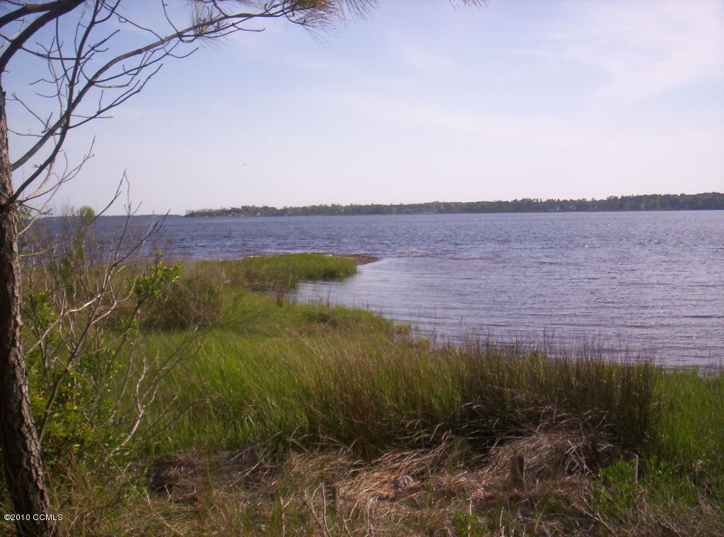 271 Buster Road Swansboro, NC 28584 - Photo 6 of 6 Waterfront