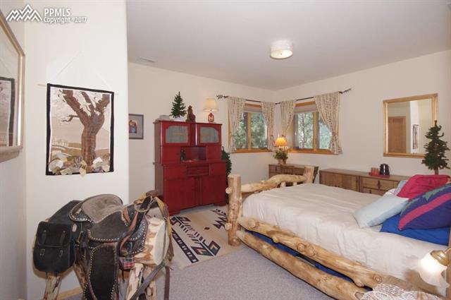 4810 Pyramid Mountain Road Cascade, CO 80809 - Photo 22 of 36