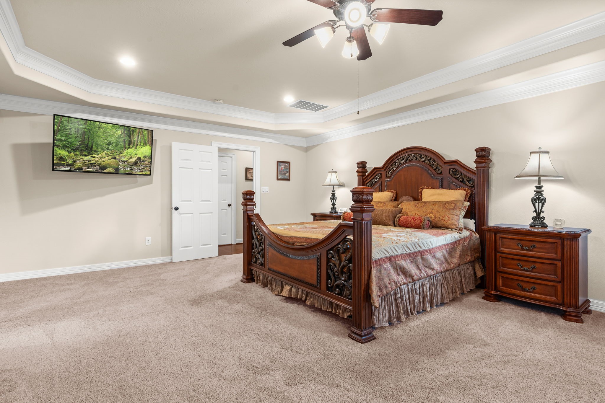 28503 Riverside Crest Lane Houston, TX 77336 - Photo 24 of 50 Relax in your private bedroom retreat.