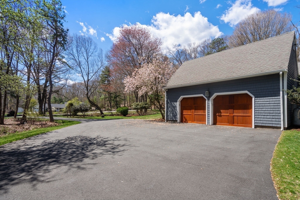 3 Bridle Path Sherborn, MA 01770 - Photo 3 of 42 Gallery Image 3