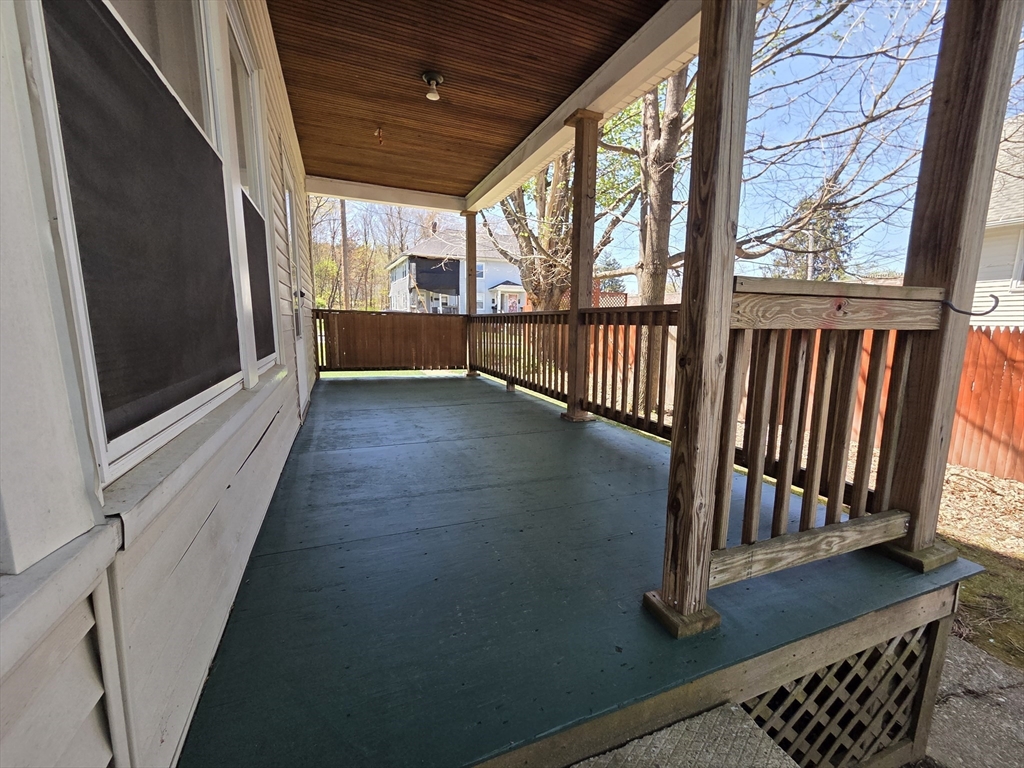 5-7 Maple Terrace Three Rivers, MA 01080 - Photo 13 of 29
