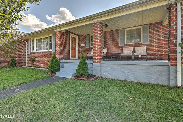 $229,000 | 454 Douglas Street, Bristol, VA 24201