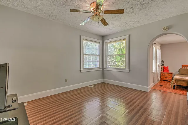 $229,000 | 454 Douglas Street, Bristol, VA 24201