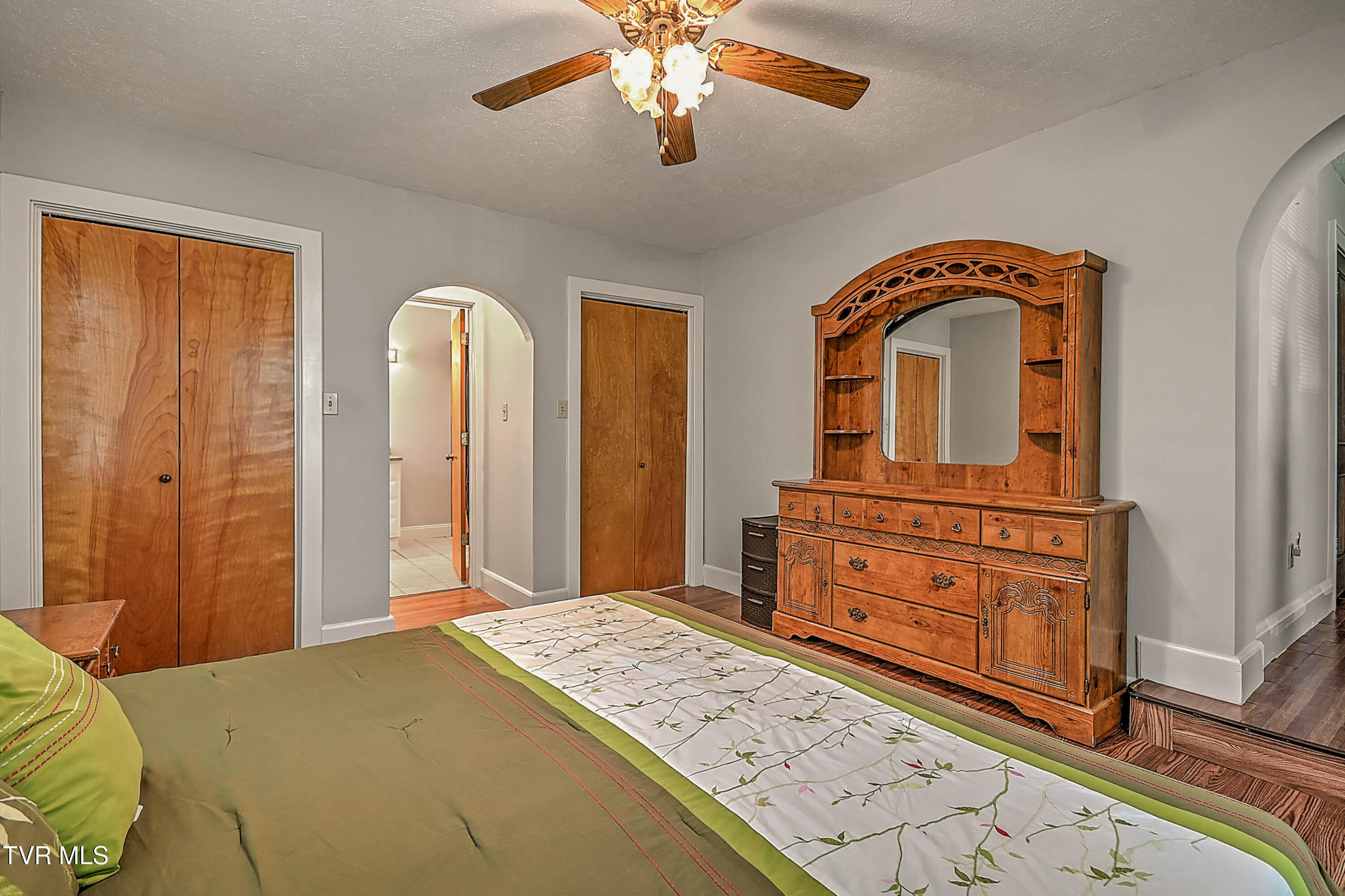 454 Douglas Street Bristol, VA 24201 - Photo 15 of 46 454 Douglas RE-18