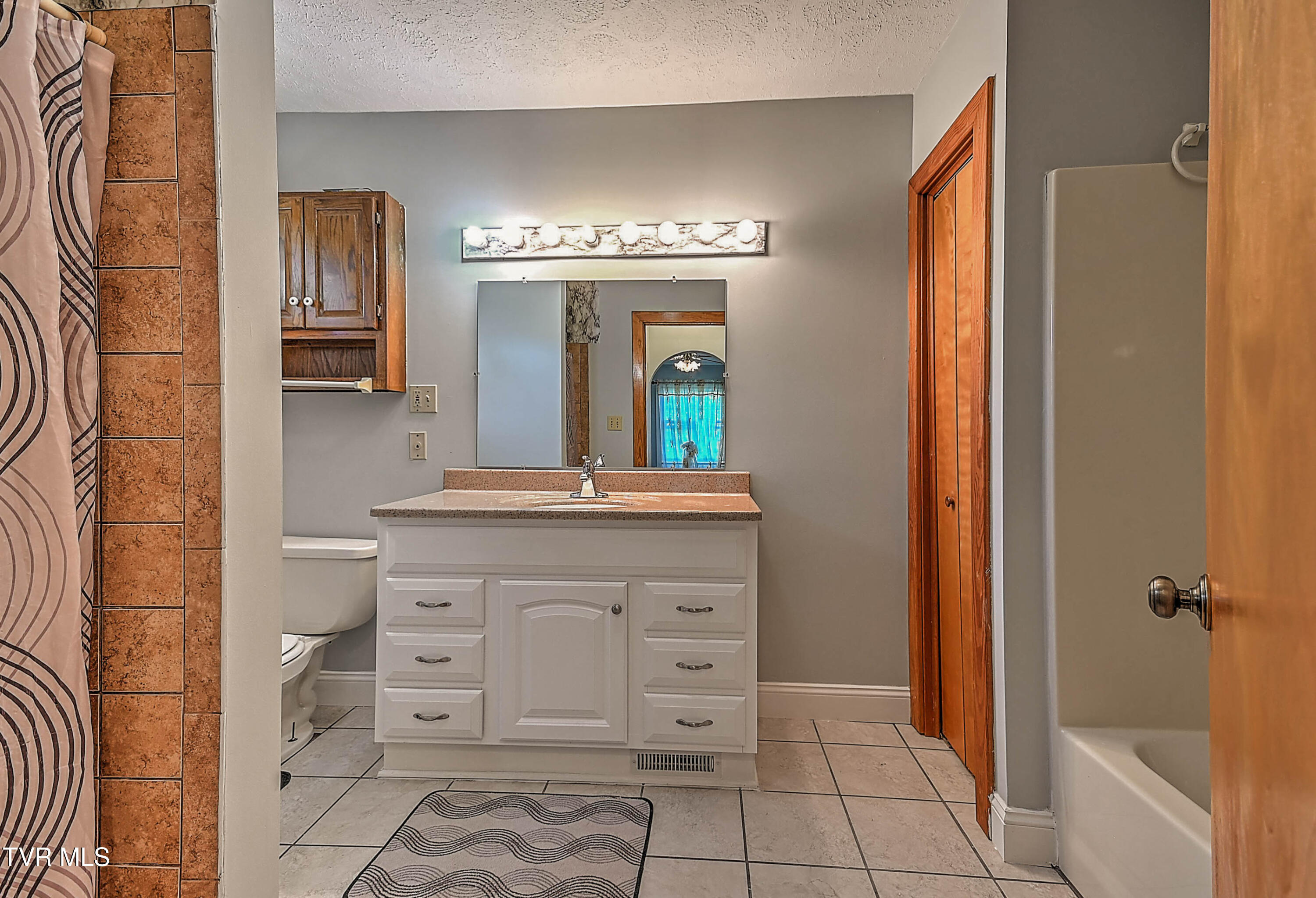 454 Douglas Street Bristol, VA 24201 - Photo 17 of 46 454 Douglas RE-20