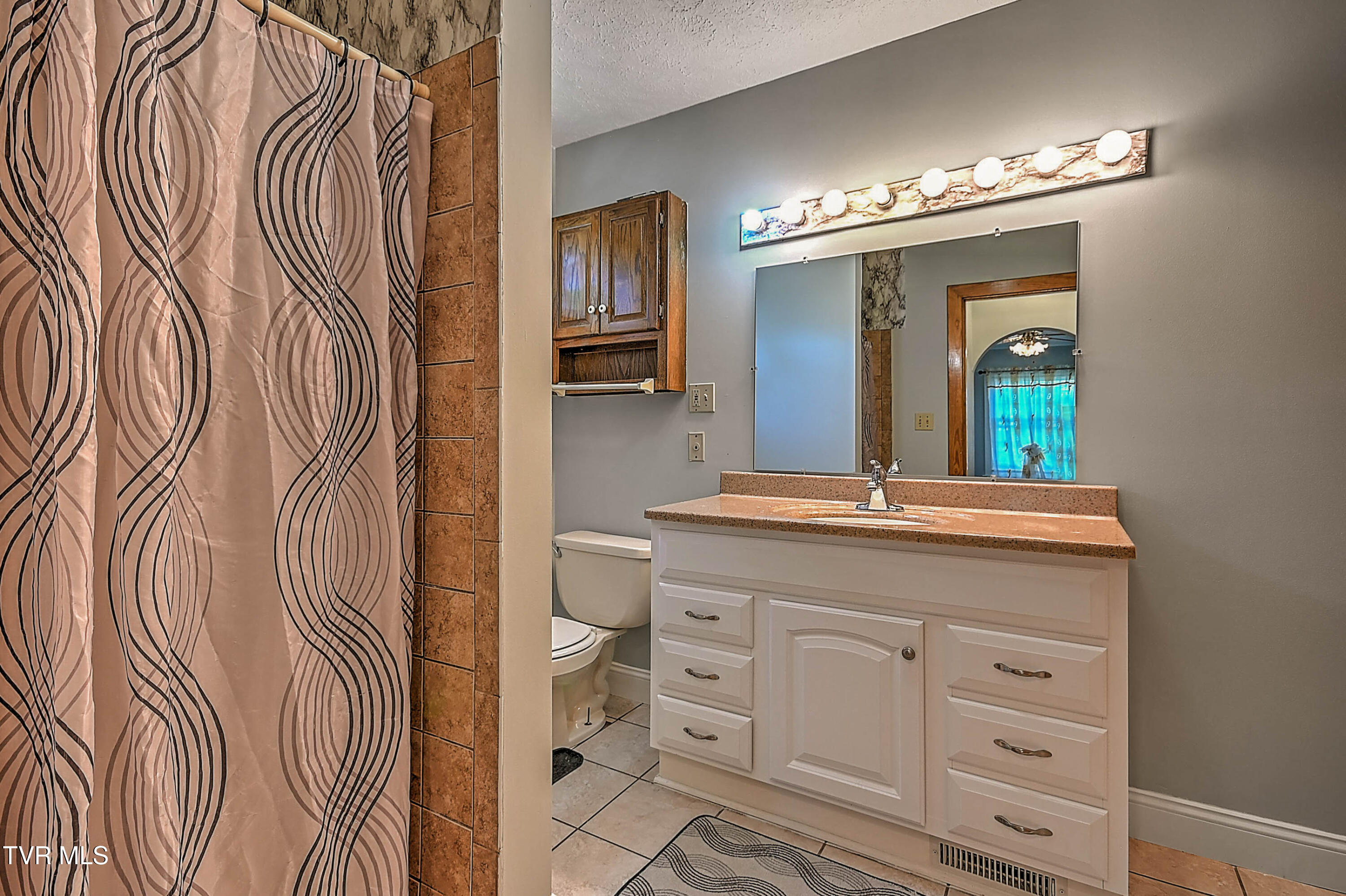 454 Douglas Street Bristol, VA 24201 - Photo 18 of 46 454 Douglas RE-21