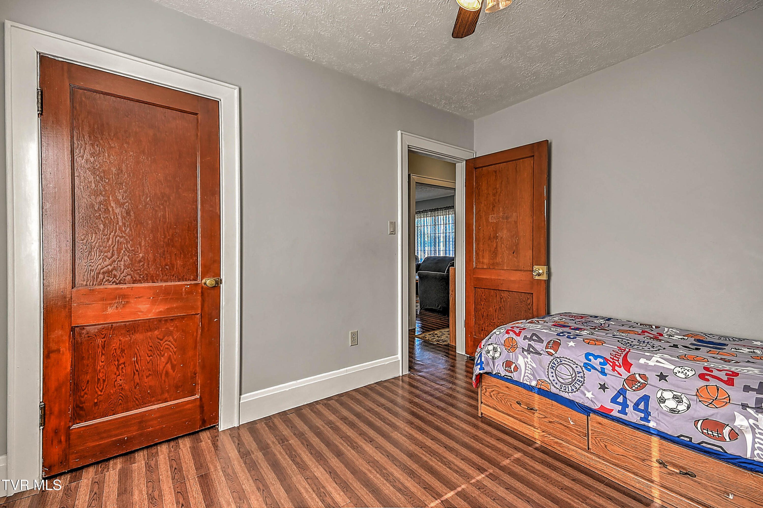 454 Douglas Street Bristol, VA 24201 - Photo 22 of 46 454 Douglas RE-25