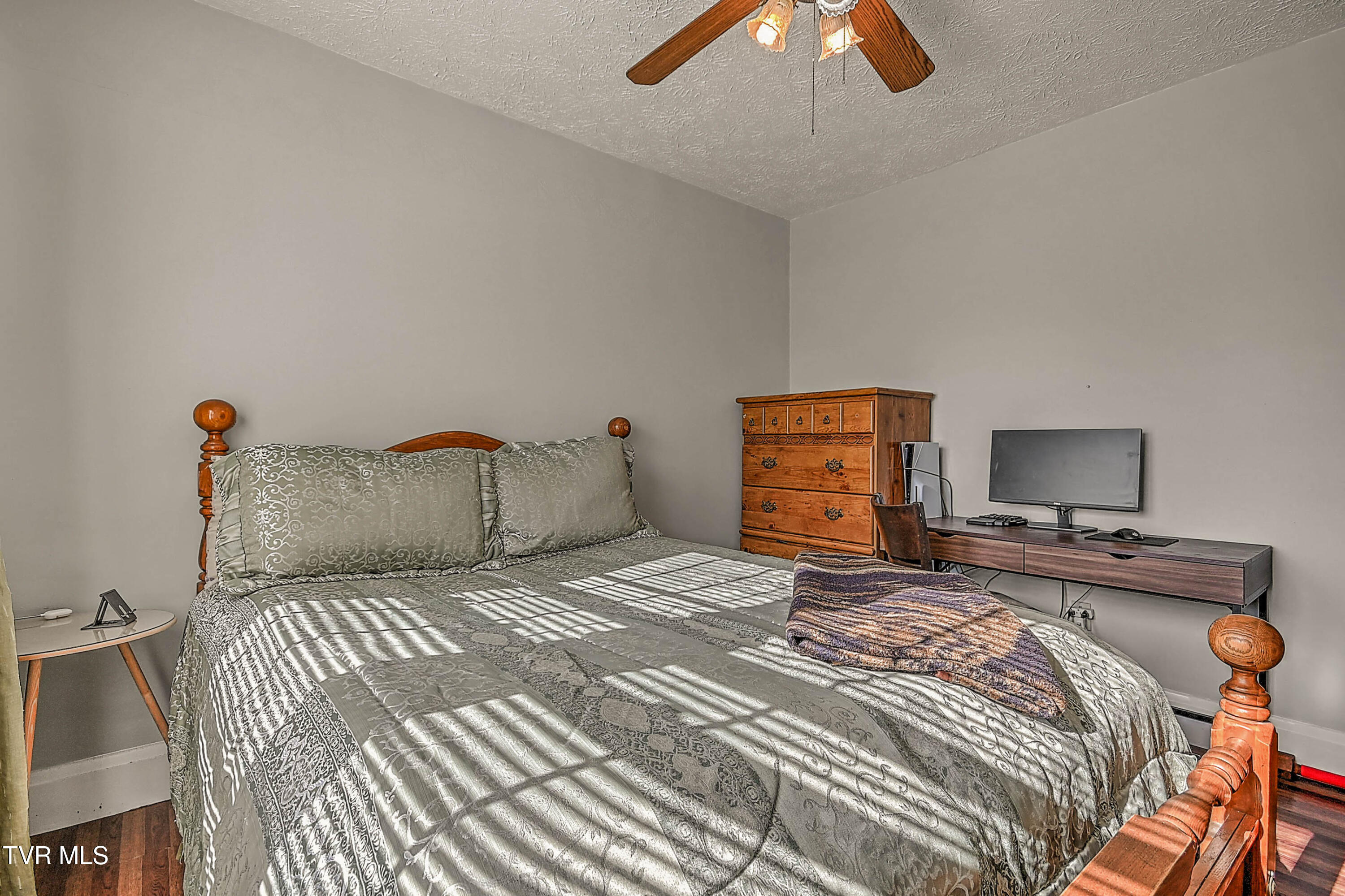 454 Douglas Street Bristol, VA 24201 - Photo 25 of 46 454 Douglas RE-28