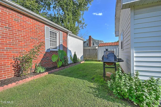 $229,000 | 454 Douglas Street, Bristol, VA 24201