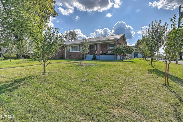 $229,000 | 454 Douglas Street, Bristol, VA 24201