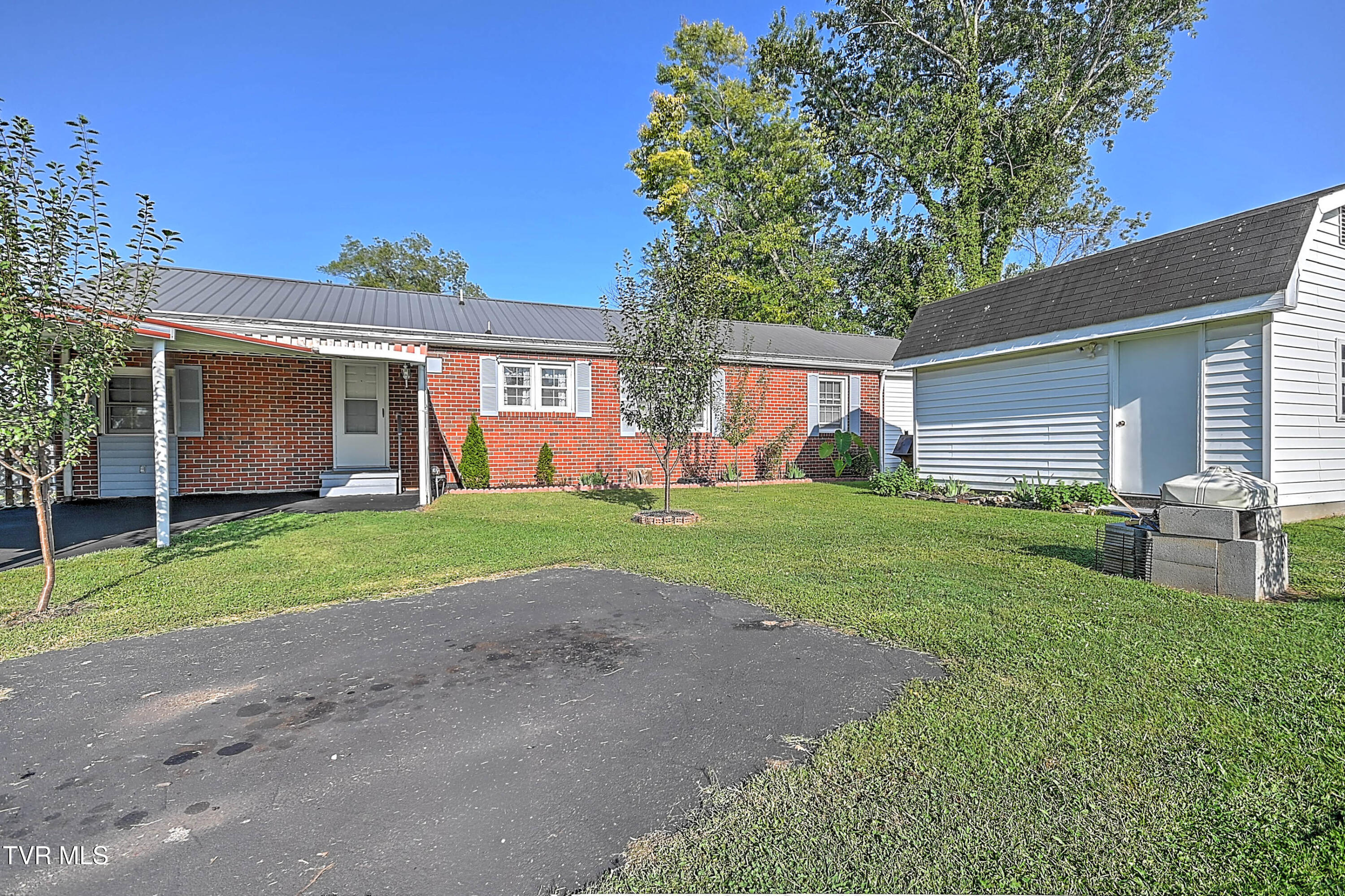 454 Douglas Street Bristol, VA 24201 - Photo 44 of 46 454 Douglas RE-47