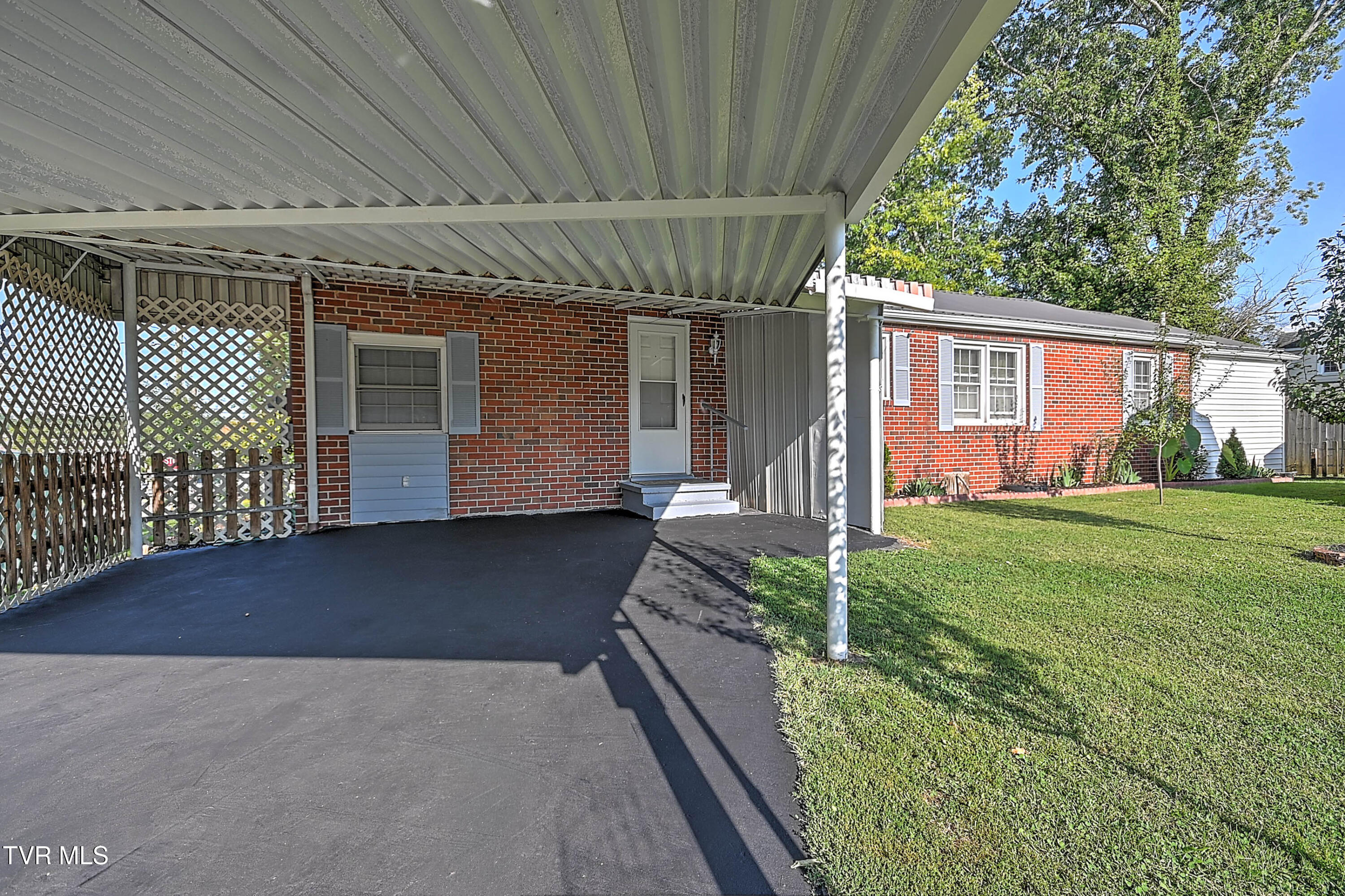 454 Douglas Street Bristol, VA 24201 - Photo 46 of 46 454 Douglas RE-49