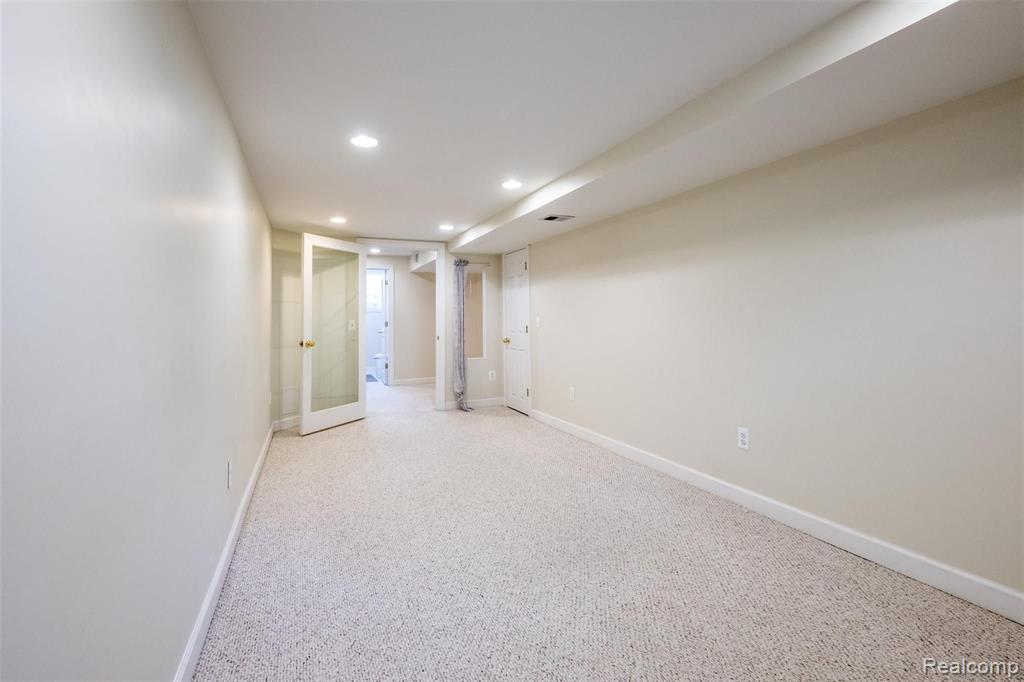 3579 Longview Avenue Rochester Hills, MI 48307 - Photo 27 of 34