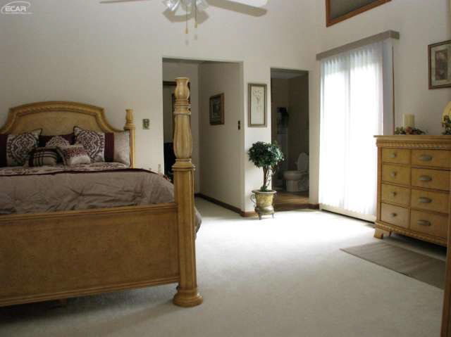 4705 Brookside Road Fenton, MI 48430 - Photo 35 of 38 21145687-34.JPG