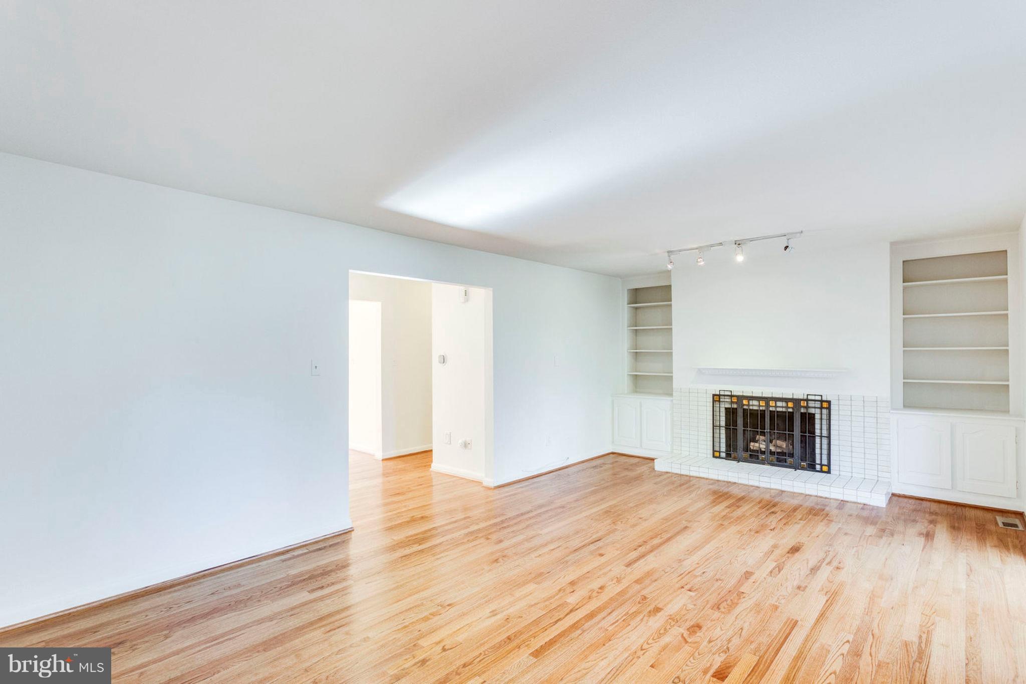 1662 Wainwright Drive Reston, VA 20190 - Photo 15 of 46 Living/Family Room