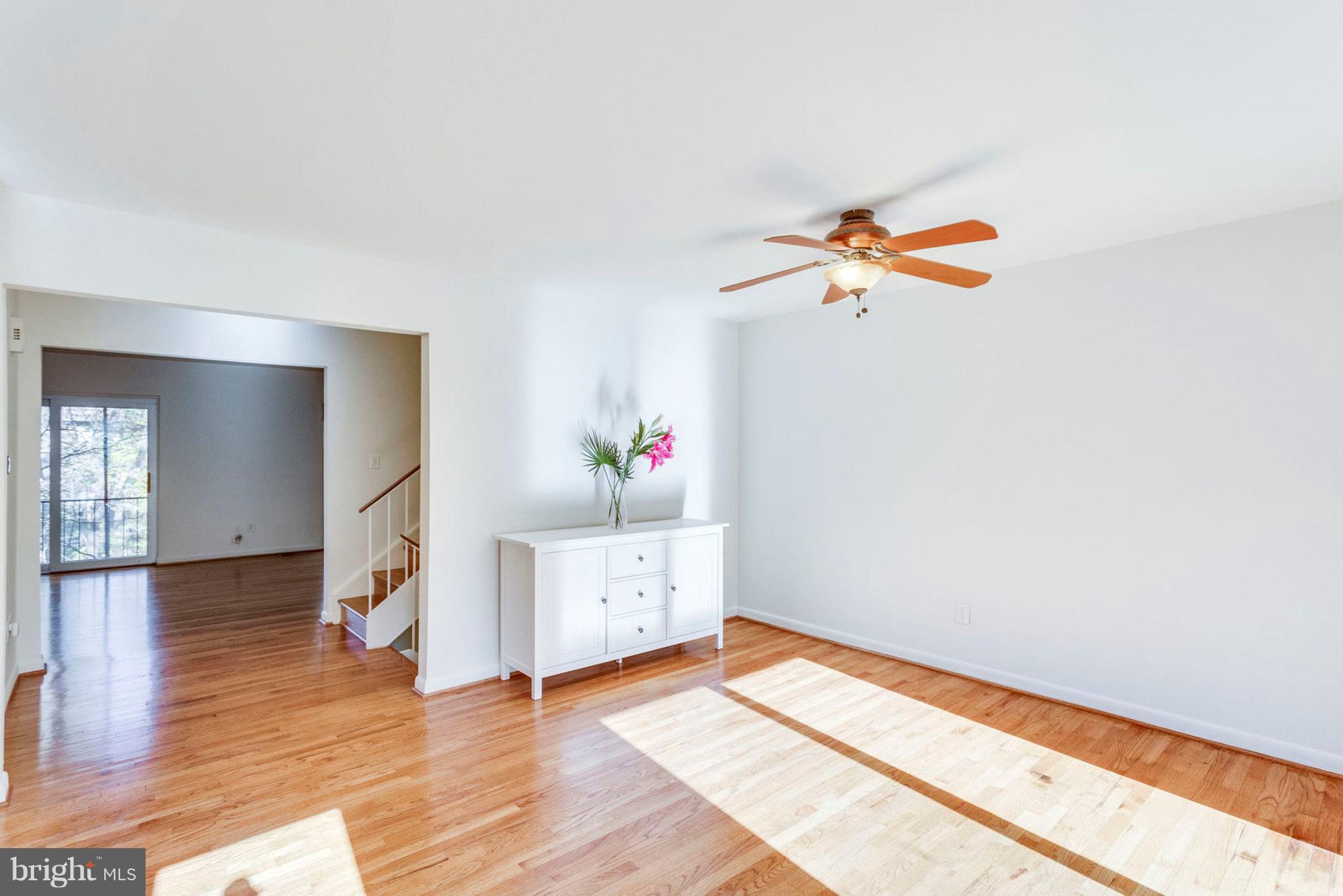 1662 Wainwright Drive Reston, VA 20190 - Photo 4 of 46 Dining Room