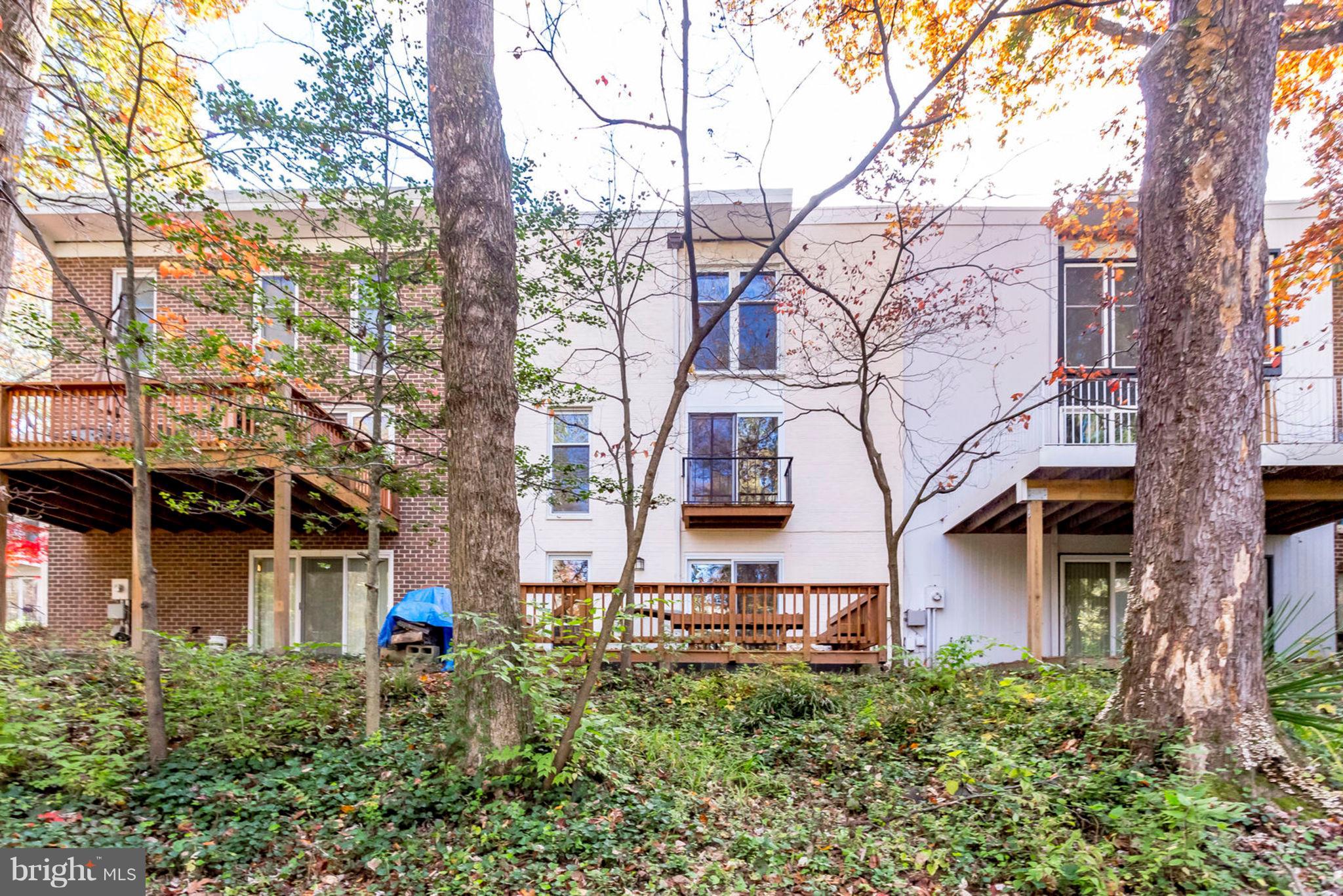 1662 Wainwright Drive Reston, VA 20190 - Photo 46 of 46 Back view