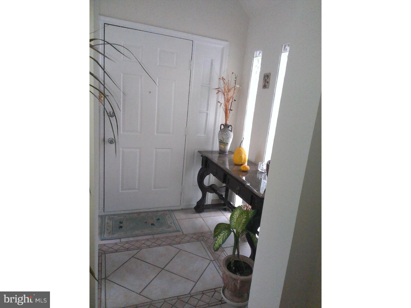 9809 Woodfern Road Philadelphia, PA 19115 - Photo 2 of 25