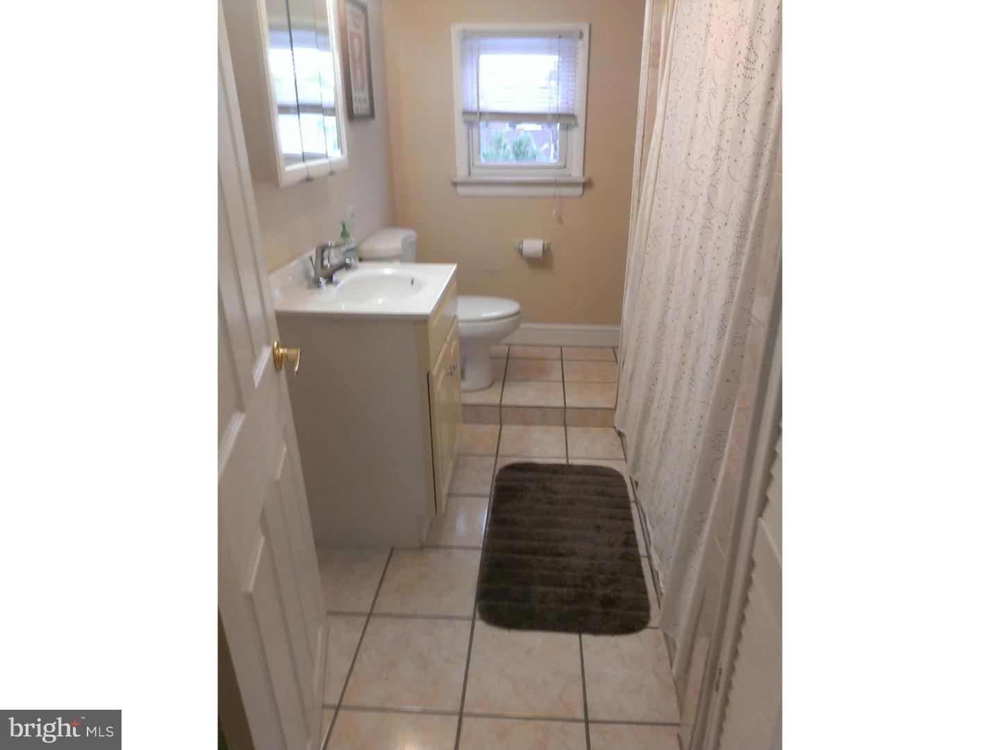 9809 Woodfern Road Philadelphia, PA 19115 - Photo 15 of 25