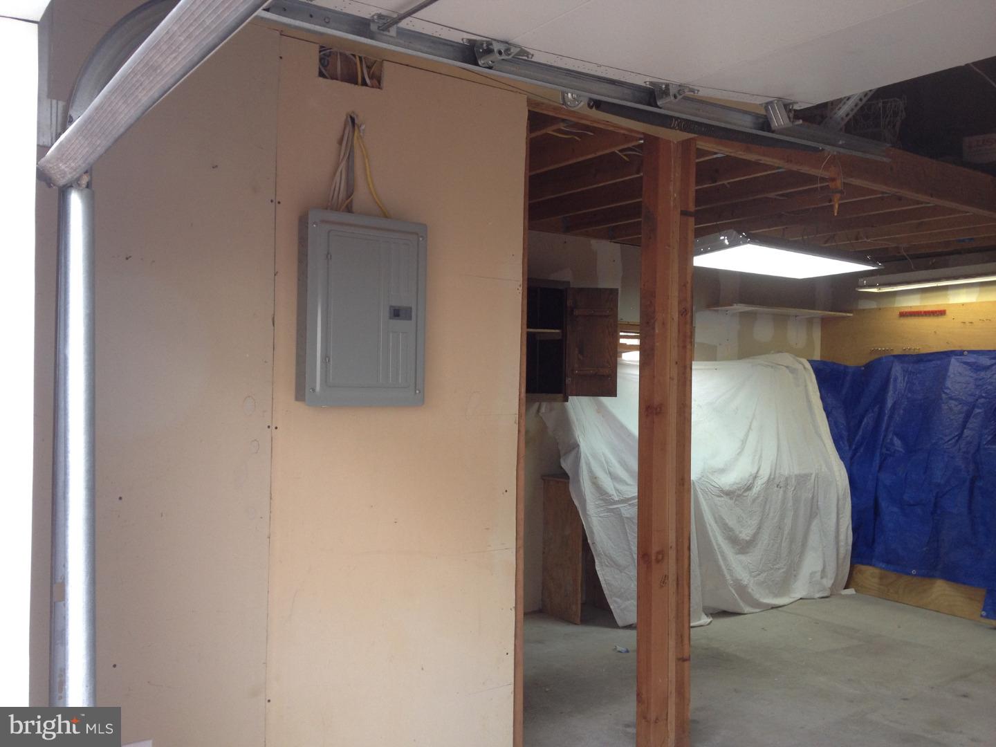 9809 Woodfern Road Philadelphia, PA 19115 - Photo 24 of 25