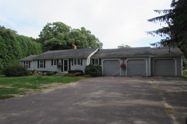 70 Wethersfield Street Rowley, MA 01969 - Photo 1 of 9 Gallery Image 1
