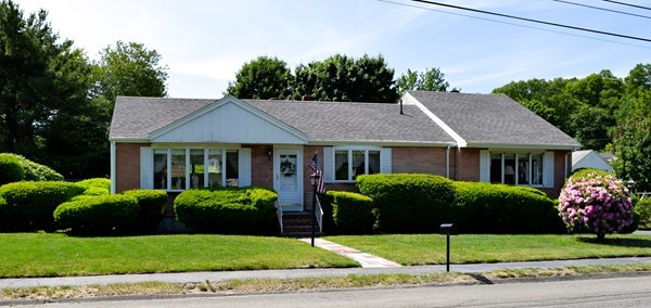 14 Manomet Road Woburn, MA 01801 - Photo 1 of 29