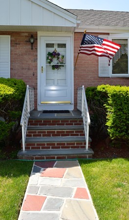 14 Manomet Road Woburn, MA 01801 - Photo 28 of 29