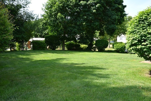 14 Manomet Road Woburn, MA 01801 - Photo 4 of 29