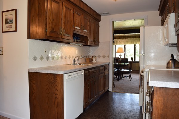 14 Manomet Road Woburn, MA 01801 - Photo 10 of 29