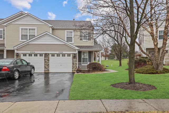 $258,000 | 2332 Flagstone Lane, Carpentersville, IL 60110