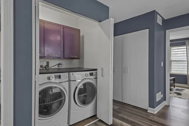 $258,000 | 2332 Flagstone Lane, Carpentersville, IL 60110