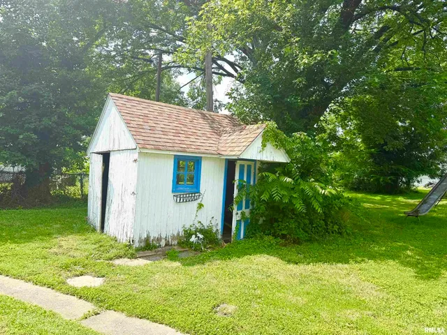$85,900 | 401 South 7th Street, Herrin, IL 62948
