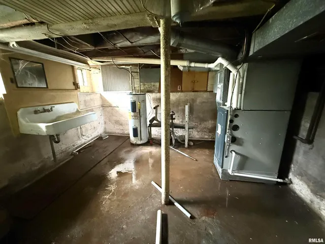 $85,900 | 401 South 7th Street, Herrin, IL 62948