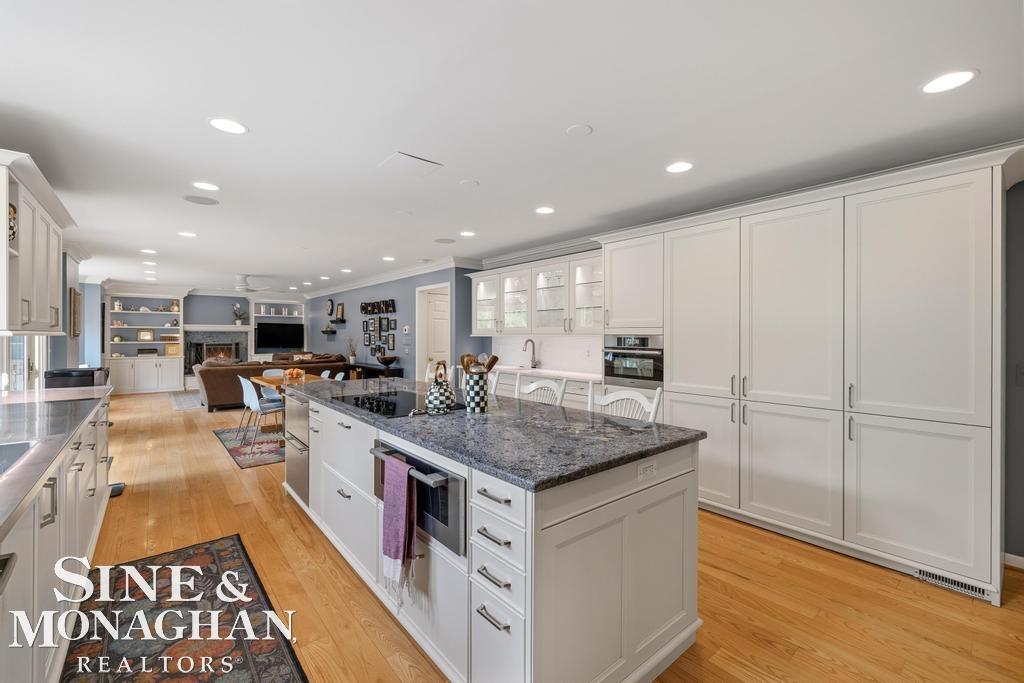 66 Colonial Road Grosse Pointe Shores, MI 48236 - Photo 15 of 67