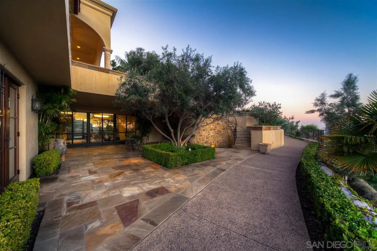5806 Bucknell Avenue La Jolla, CA 92037 - Photo 24 of 25 a front view of a house with garden